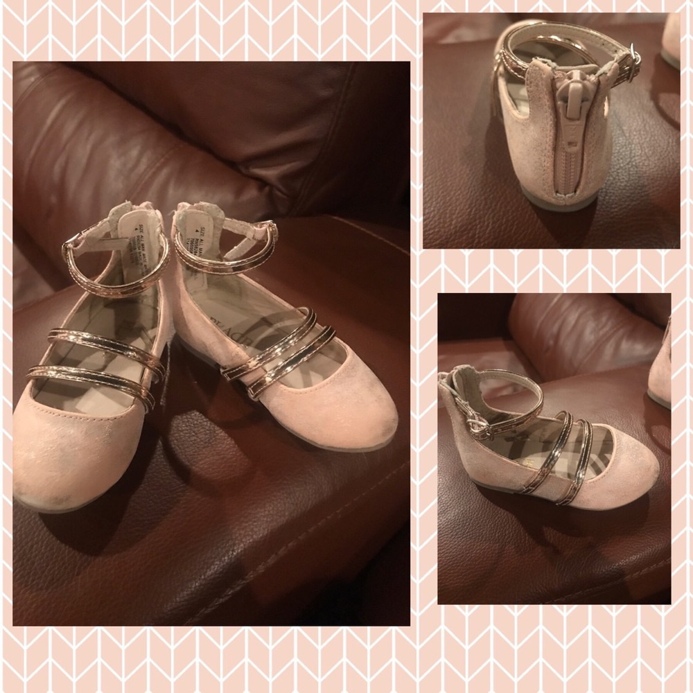 6 baby items for $15!Toddler Strappy Shoes Size 4
